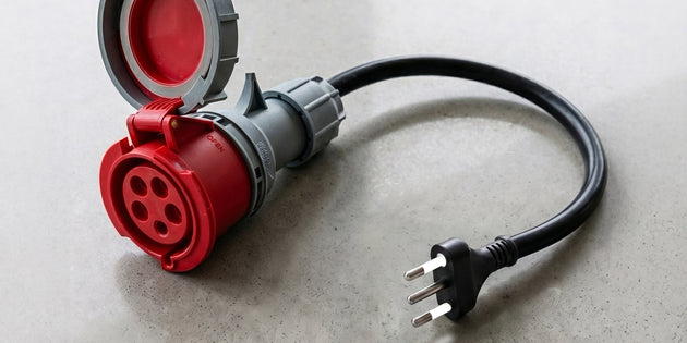 32A 5-biegunowy CEE do Type L Adapter dla Włoch
